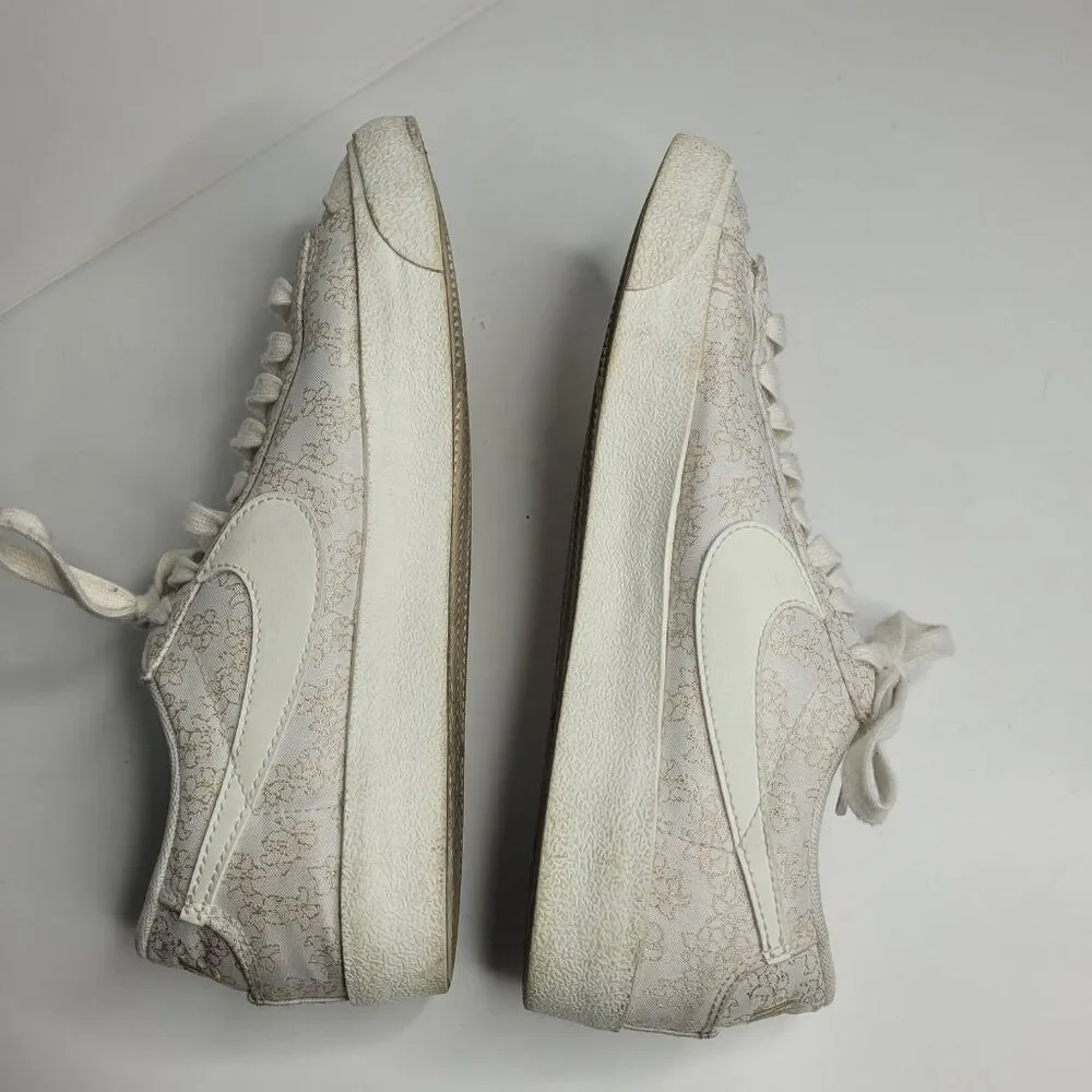 Nike Blazer Low 77 SE Floral Jacquard Sneaker in Sail/Sesame size 10